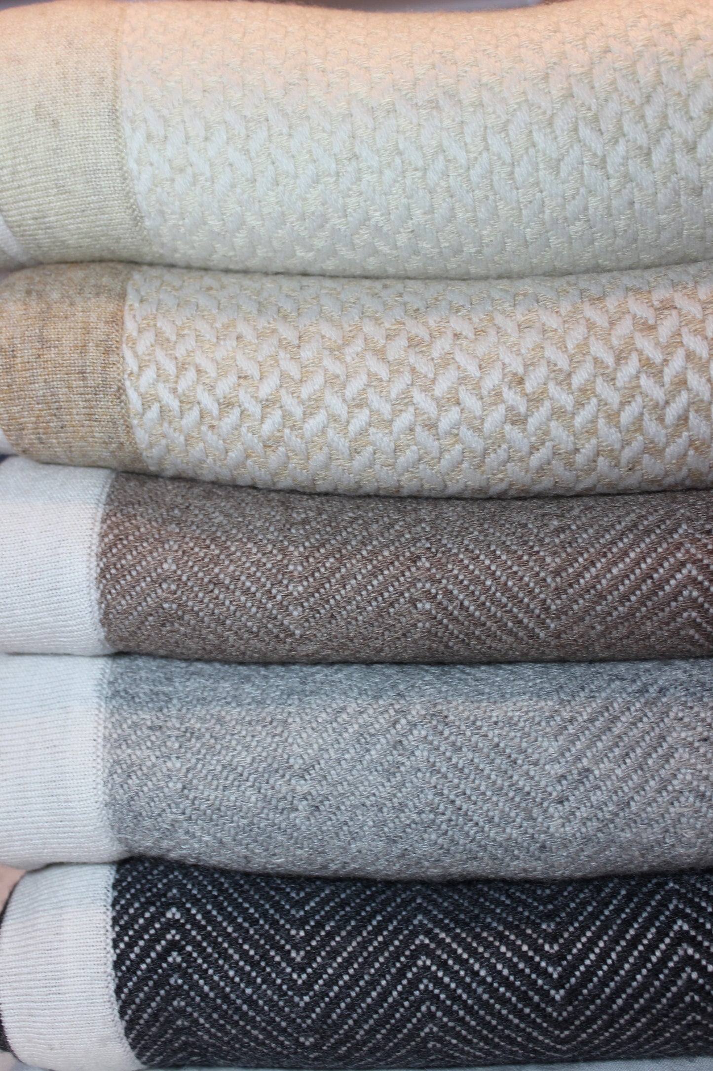 Cashmere Throws (Blanket) 130cm x 200cm- Herringbone - Cream