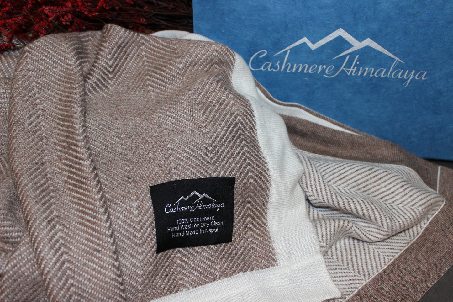 Cashmere Throws (Blanket) 130cm x 200cm - Herringbone - Taupe / Cream