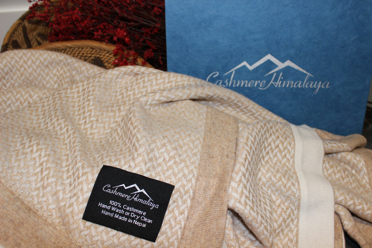 Cashmere Throws (Blanket) 130cm x 200cm - Textured Basket Weave - Caramel / Cream